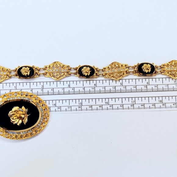 Vintage Celebrity Signed Brooch Bracelet Set - Picture 3 of 10